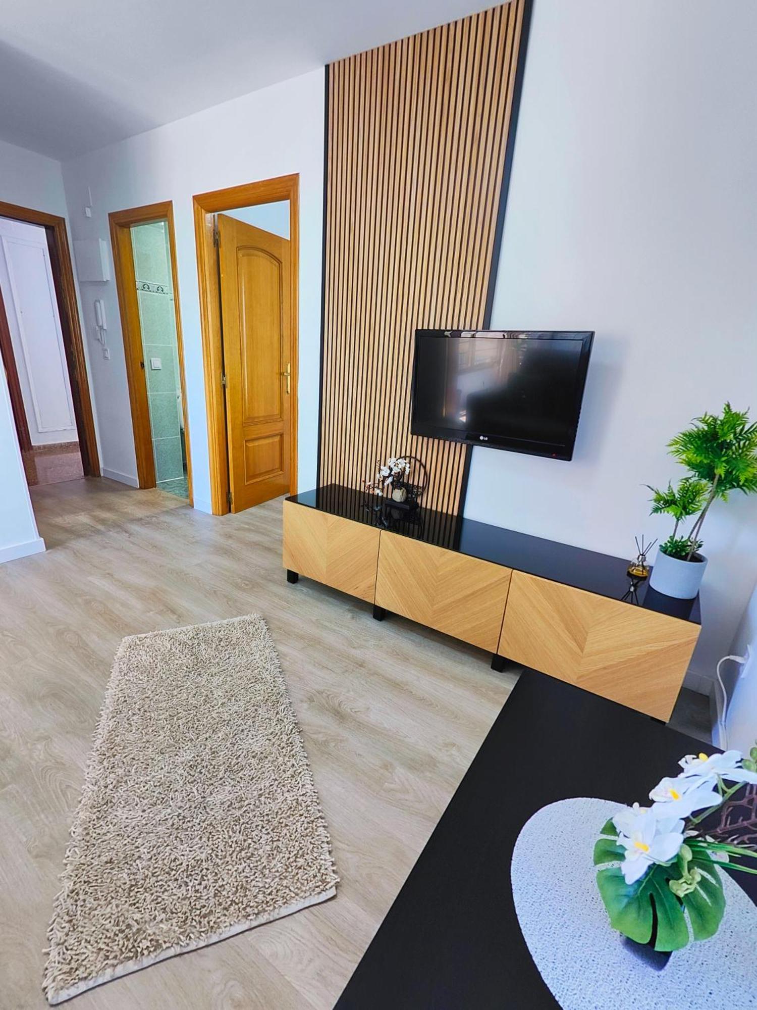 شقة Acuarium Lux بينايدورم الغرفة الصورة